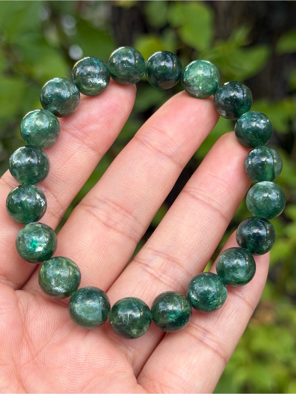 10mm stretchable flashy green lepidolite bracelet 2142